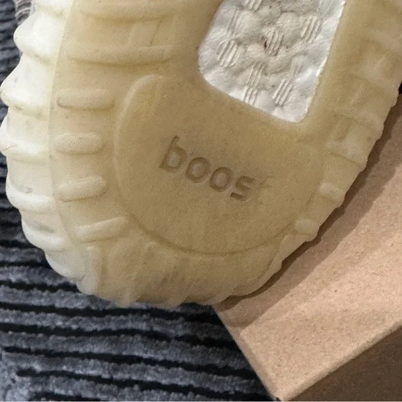 yzy 350v2 cmpct Yeezy sneakers - Picture 6 of 10